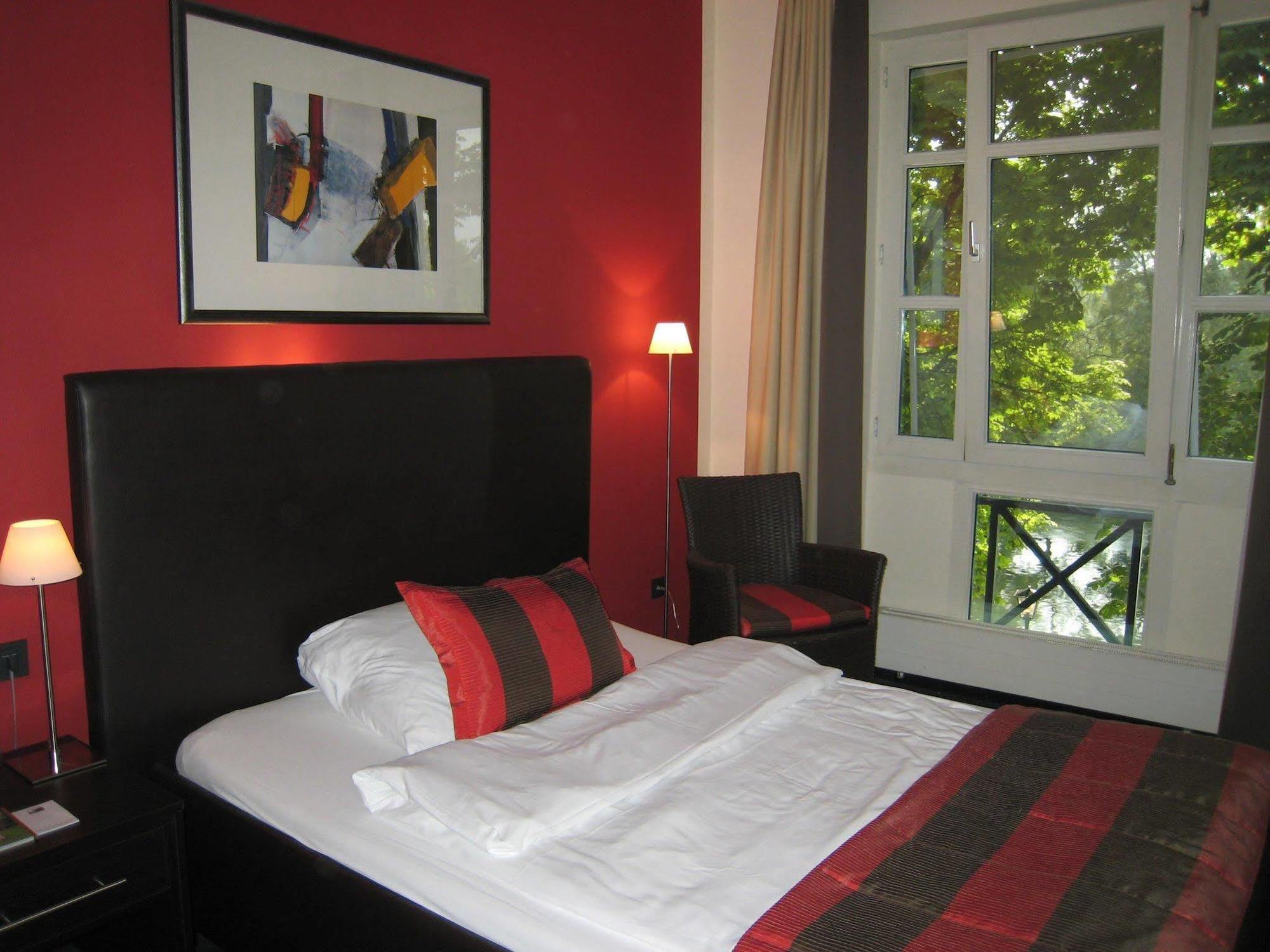 Hotel Am Ruhrufer Business & Golf Mulheim an der Ruhr Ruang foto